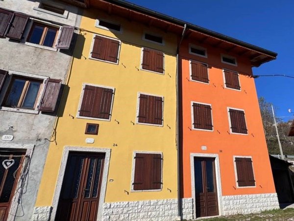 casa indipendente in vendita ad Asiago in zona Sasso