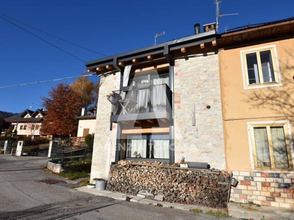 casa indipendente in vendita ad Asiago