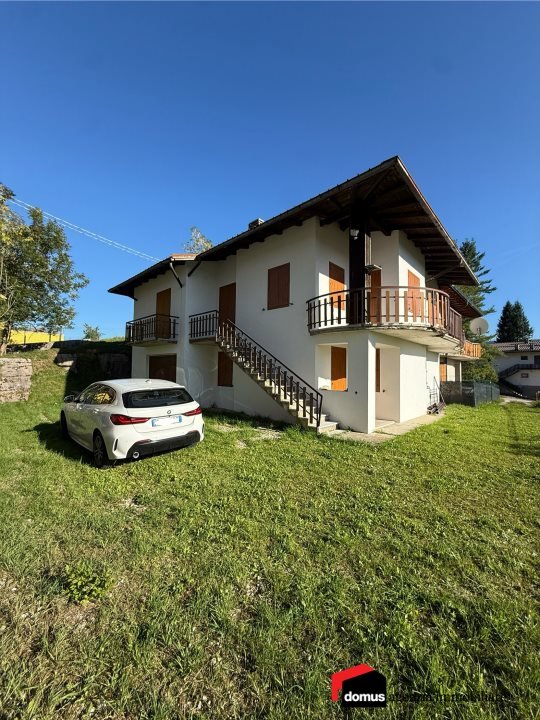 casa indipendente in vendita ad Asiago