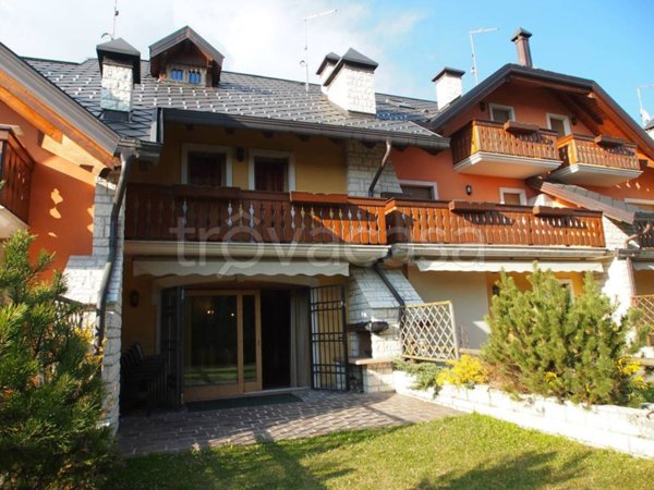 casa indipendente in vendita ad Asiago