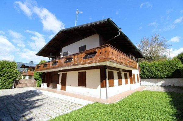 casa indipendente in vendita ad Asiago