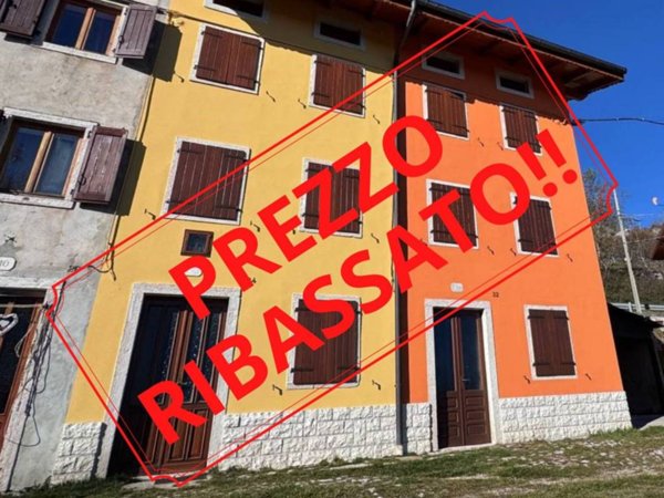 casa indipendente in vendita ad Asiago in zona Sasso