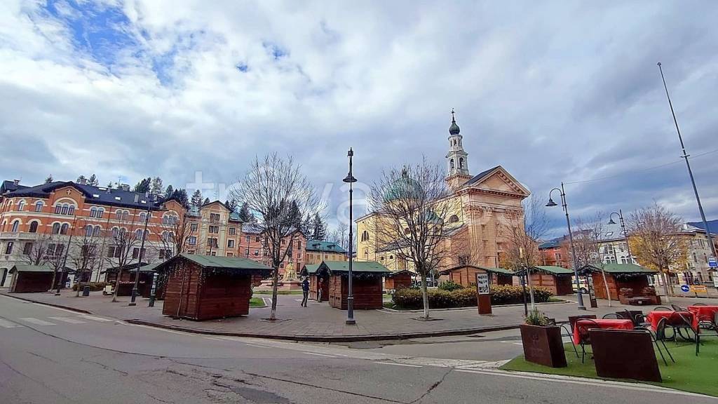 negozio in vendita ad Asiago