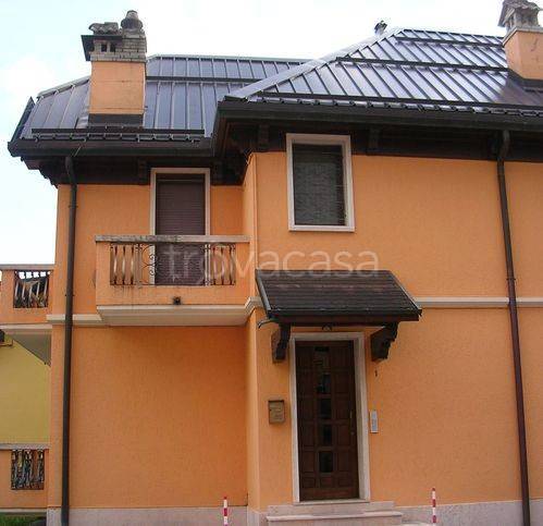 negozio in vendita ad Asiago