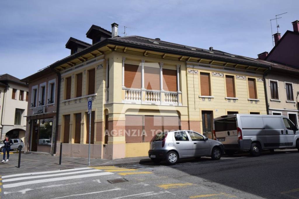 casa semindipendente in vendita ad Asiago