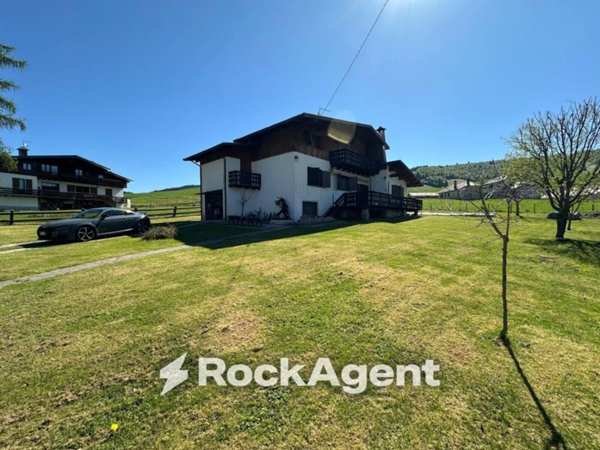 casa indipendente in vendita ad Asiago