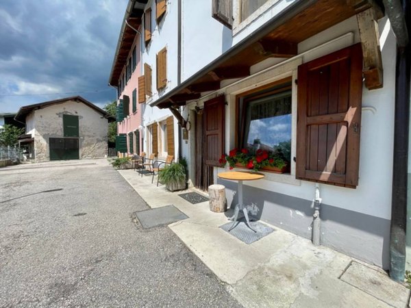 casa indipendente in vendita ad Asiago in zona Sasso
