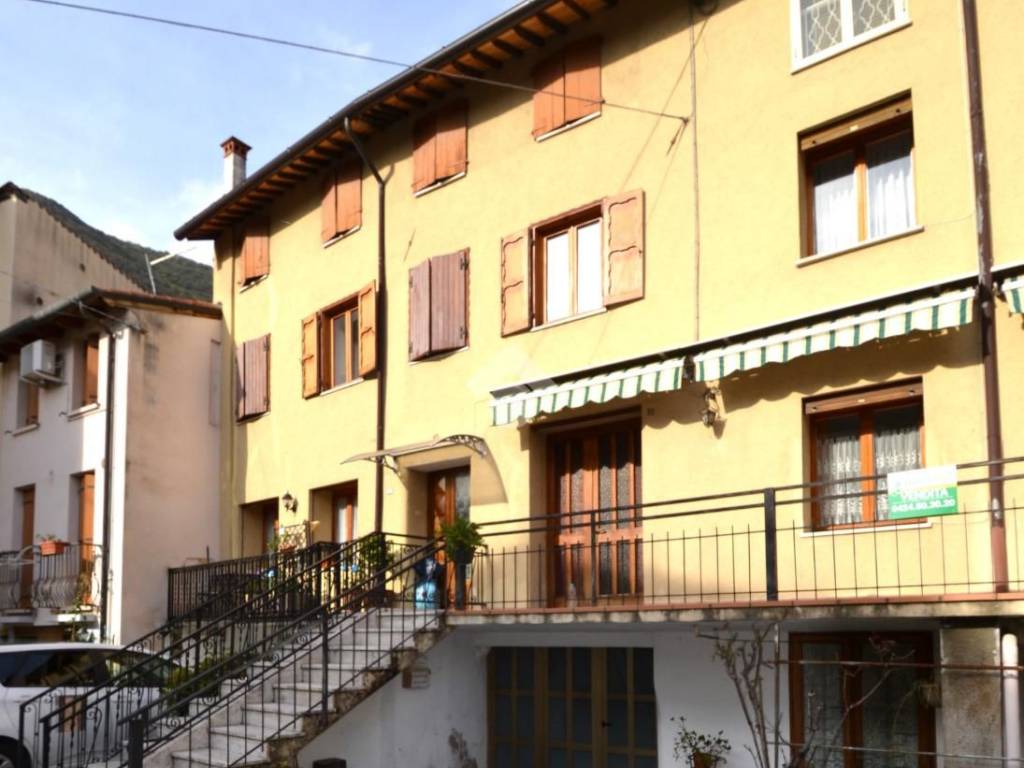 casa indipendente in vendita a Bassano del Grappa in zona Campese
