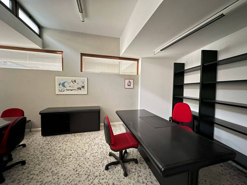 ufficio in vendita a Bassano del Grappa