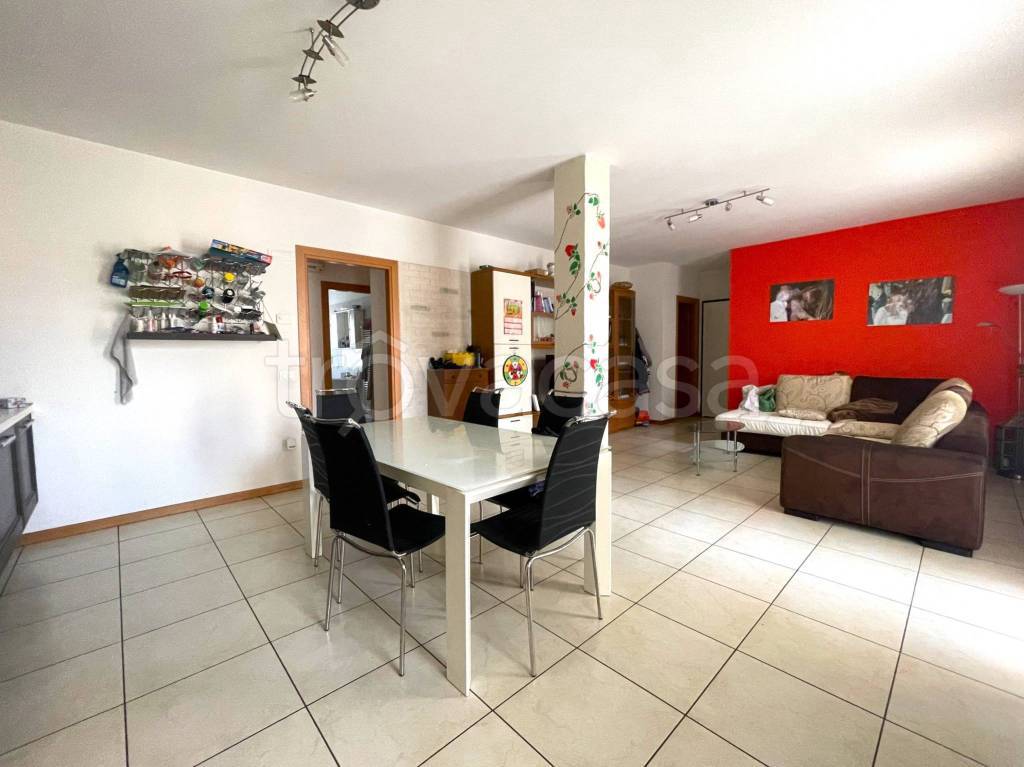 appartamento in vendita a Bassano del Grappa in zona Campese