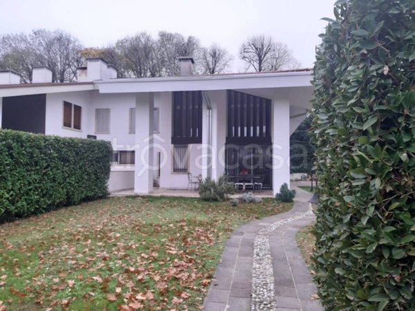 casa indipendente in vendita a Bassano del Grappa