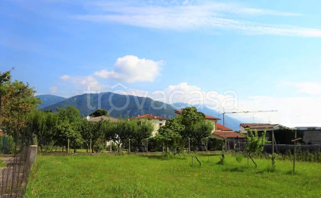 casa indipendente in vendita a Bassano del Grappa