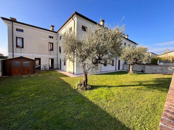 appartamento in vendita a Bassano del Grappa in zona Marchesane