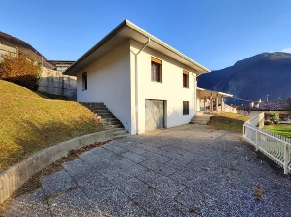 casa indipendente in vendita a Bassano del Grappa in zona Campese