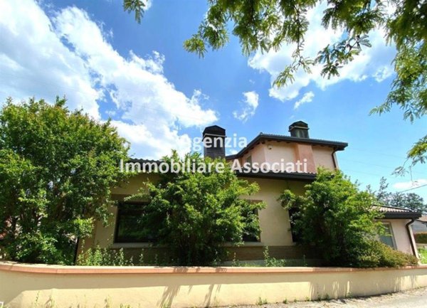 casa indipendente in vendita a Bassano del Grappa