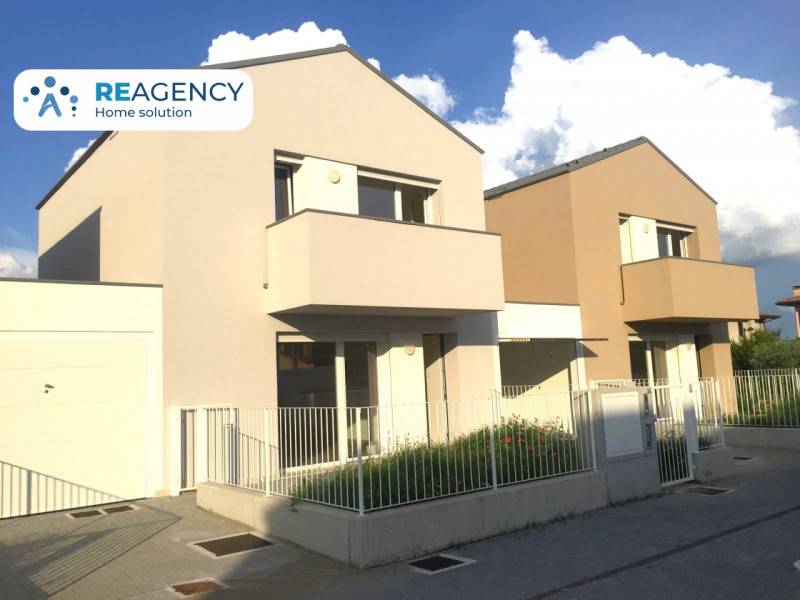 casa indipendente in vendita a Bassano del Grappa