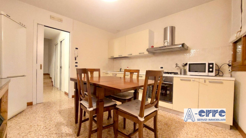 casa indipendente in vendita a Bassano del Grappa