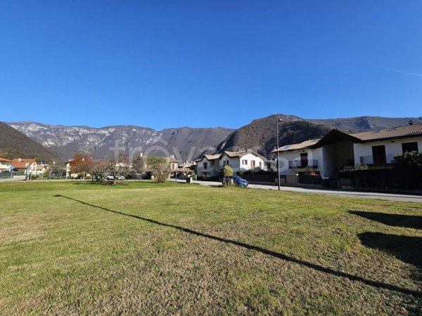 terreno edificabile in vendita a Bassano del Grappa in zona Campese