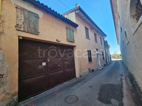 casa indipendente in vendita a Bassano del Grappa