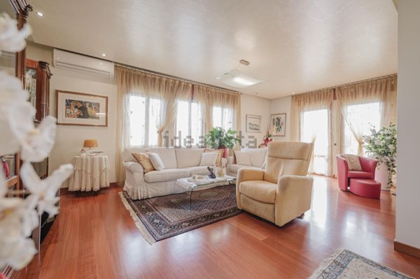 casa indipendente in vendita a Bassano del Grappa