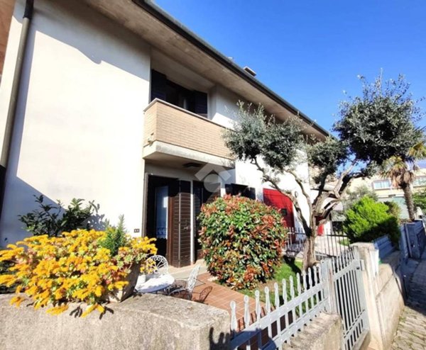 casa indipendente in vendita a Bassano del Grappa