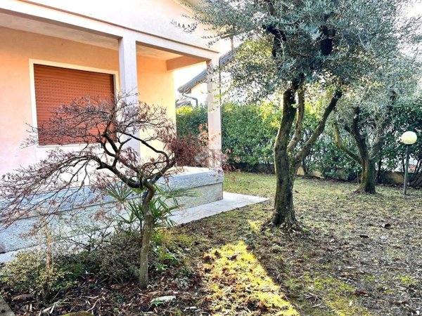 casa indipendente in vendita a Bassano del Grappa
