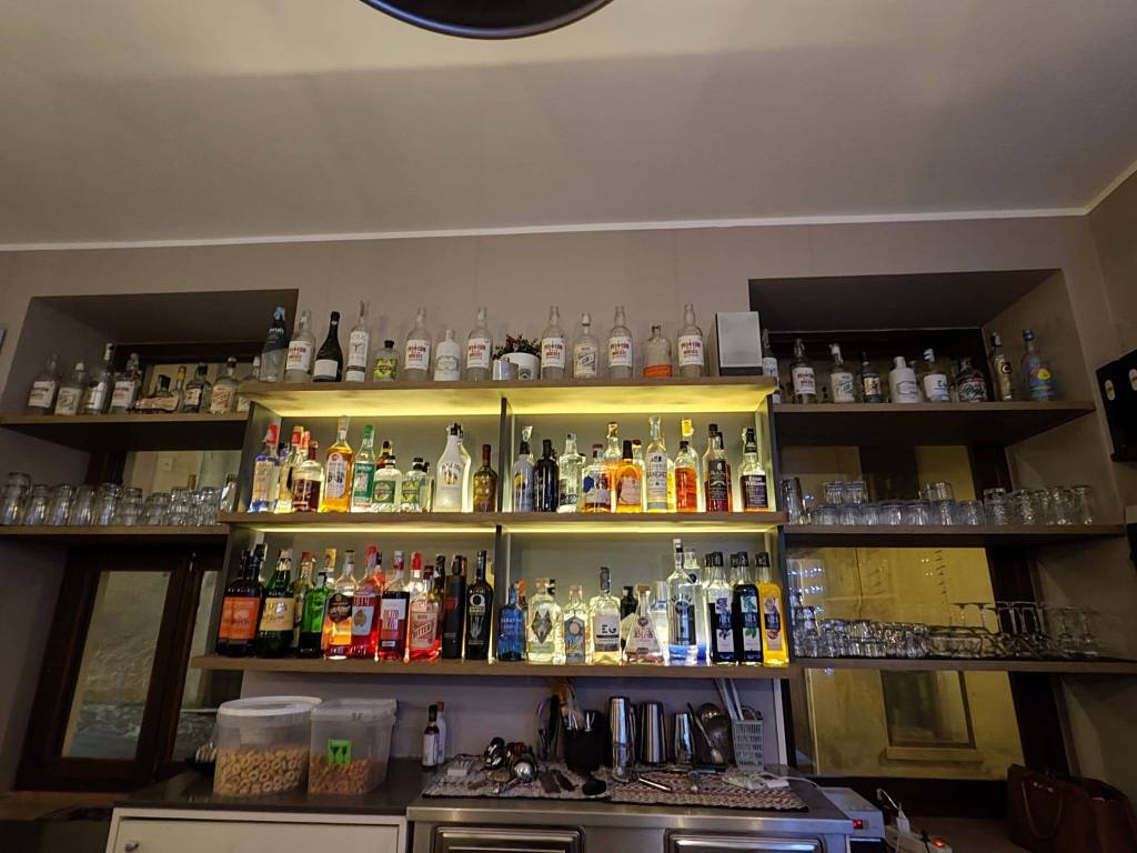 negozio in vendita a Bassano del Grappa