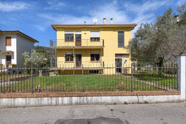 casa indipendente in vendita a Bassano del Grappa