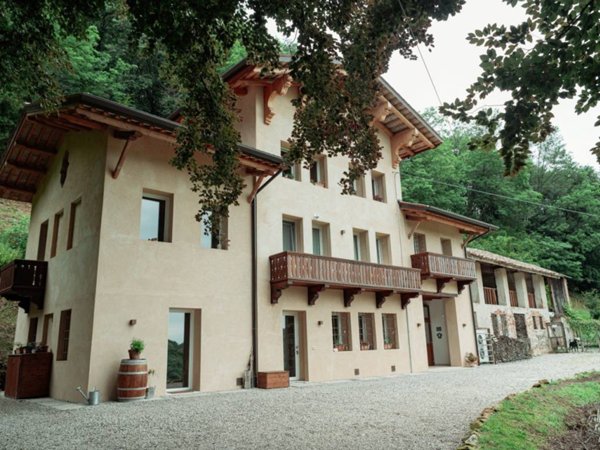 casa indipendente in vendita a Bassano del Grappa
