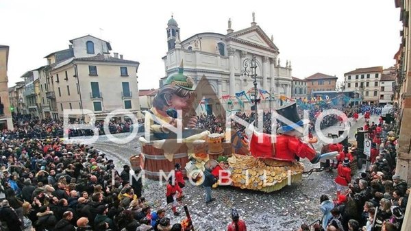 locale commerciale in vendita a Bassano del Grappa