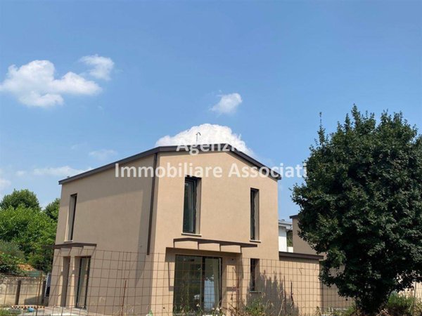 casa indipendente in vendita a Bassano del Grappa