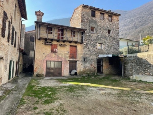 pentavano in vendita a Bassano del Grappa in zona Campese