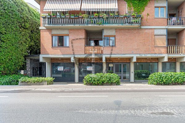 locale commerciale in vendita a Bassano del Grappa