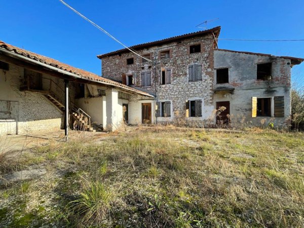 casa indipendente in vendita a Bassano del Grappa