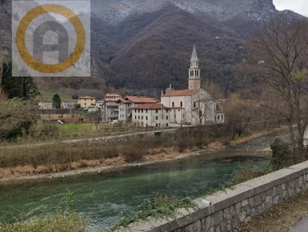 casa indipendente in vendita a Bassano del Grappa