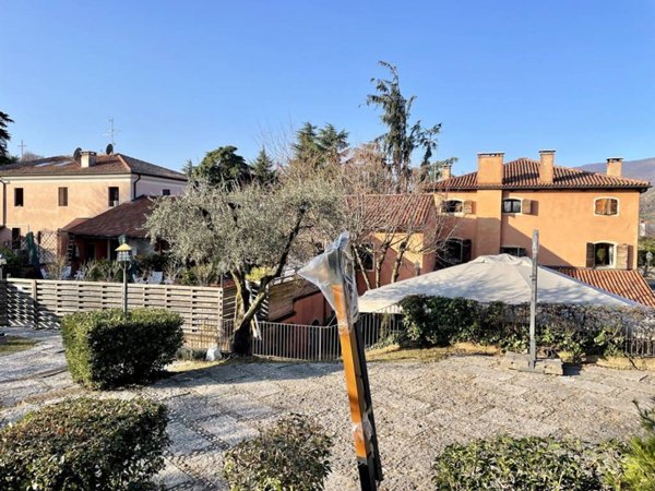 casa indipendente in vendita a Bassano del Grappa