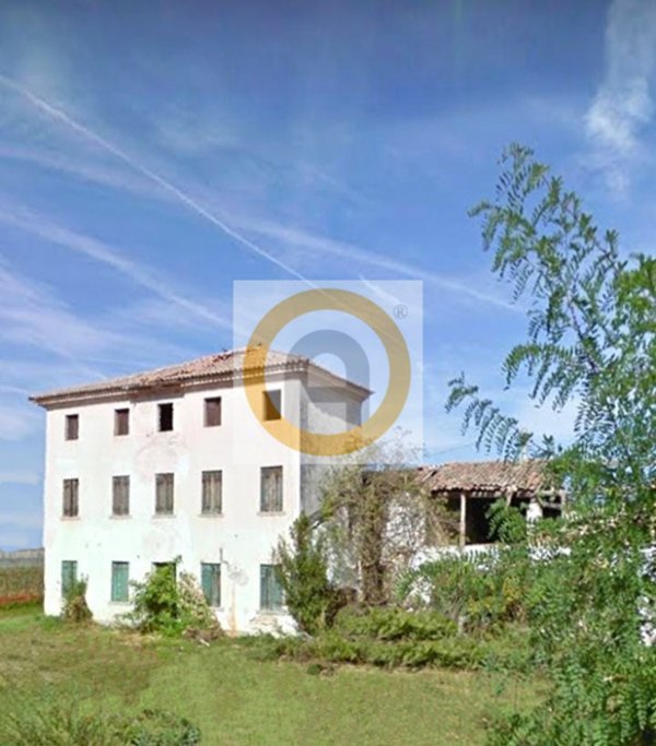 casa indipendente in vendita a Bassano del Grappa