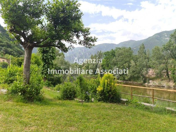 casa indipendente in vendita a Bassano del Grappa