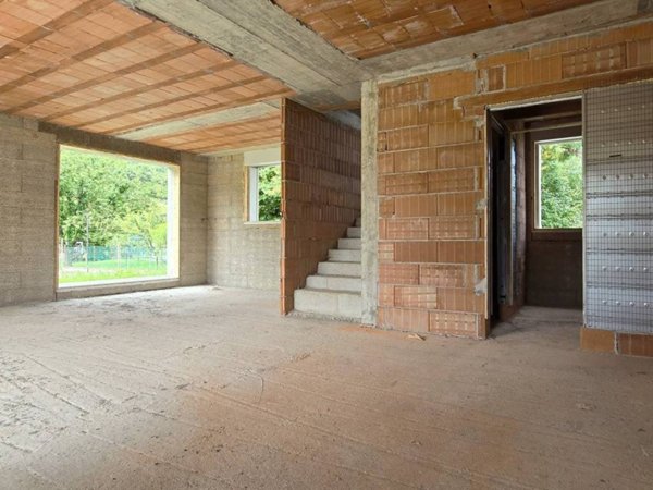 casa indipendente in vendita a Bassano del Grappa