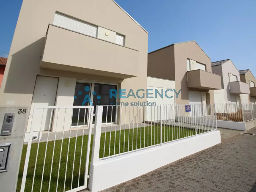 casa indipendente in vendita a Bassano del Grappa