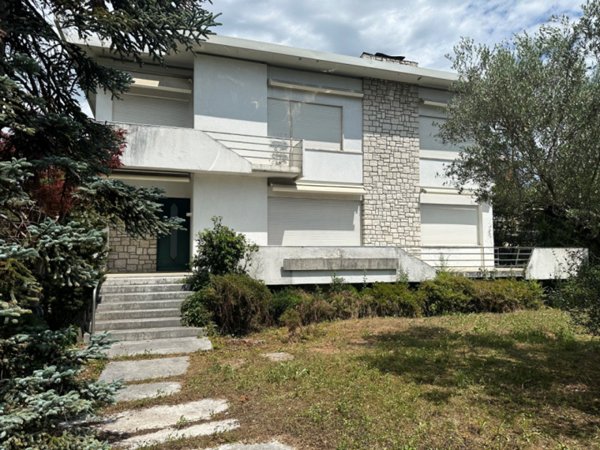 casa indipendente in vendita a Bassano del Grappa