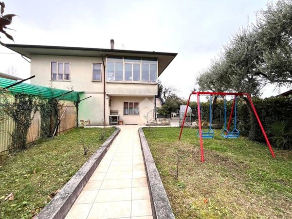 casa indipendente in vendita a Bassano del Grappa