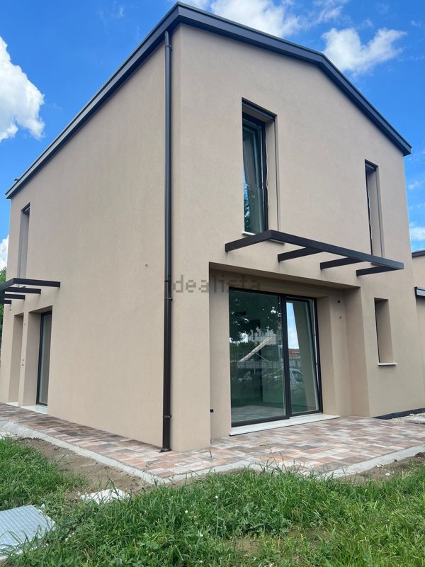 casa indipendente in vendita a Bassano del Grappa