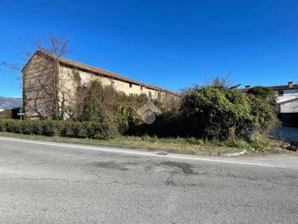 casa indipendente in vendita a Bassano del Grappa