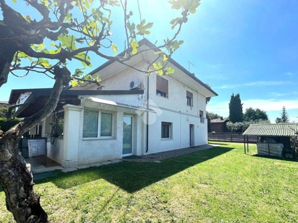 casa indipendente in vendita a Bassano del Grappa