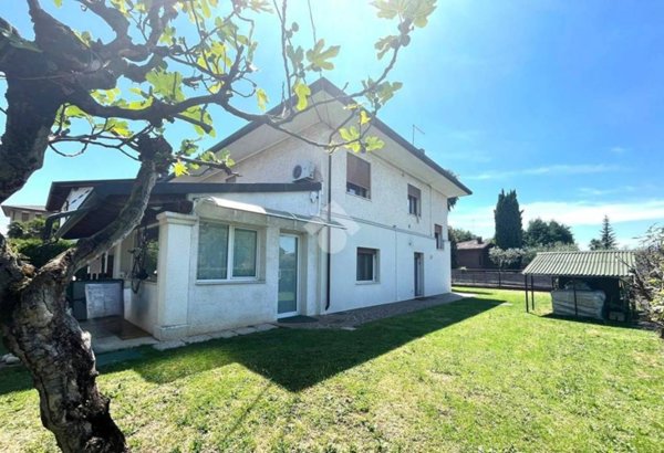 casa indipendente in vendita a Bassano del Grappa