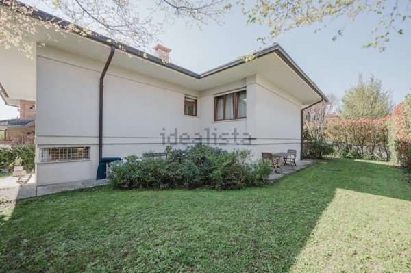 casa indipendente in vendita a Bassano del Grappa