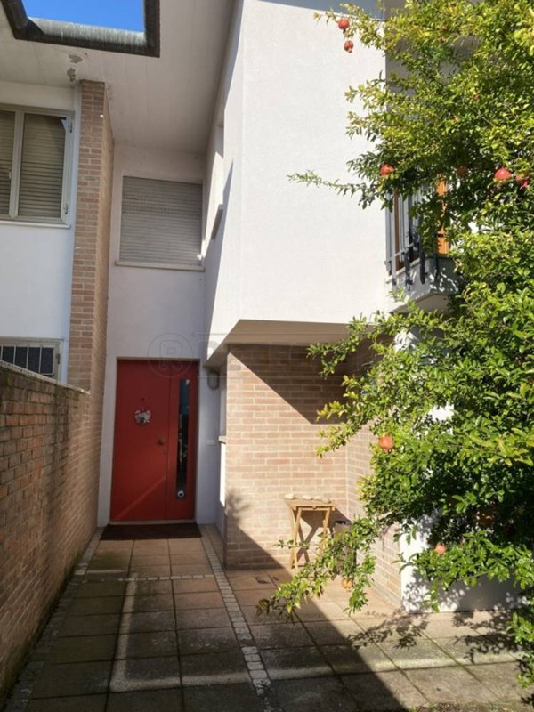 casa indipendente in vendita a Bassano del Grappa