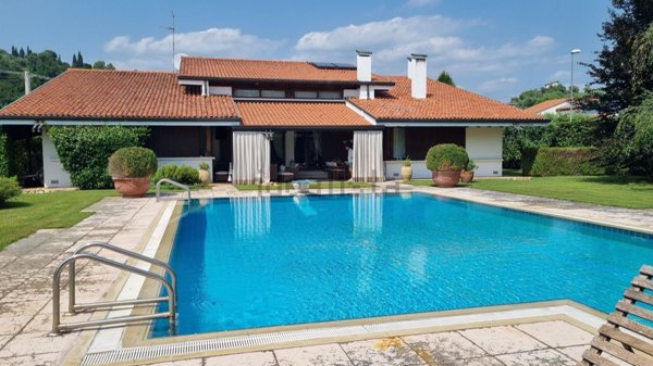 casa indipendente in vendita a Bassano del Grappa