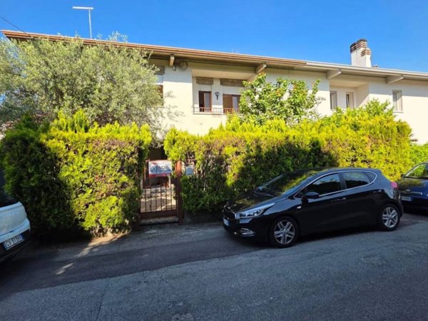 casa indipendente in vendita a Bassano del Grappa